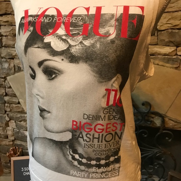 NWOT On Fire Vogue Muscle T-shirt Small - Picture 3 of 6